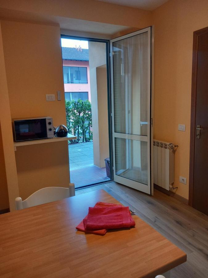 Sunshine Guesthouse Cannero Riviera Exterior photo